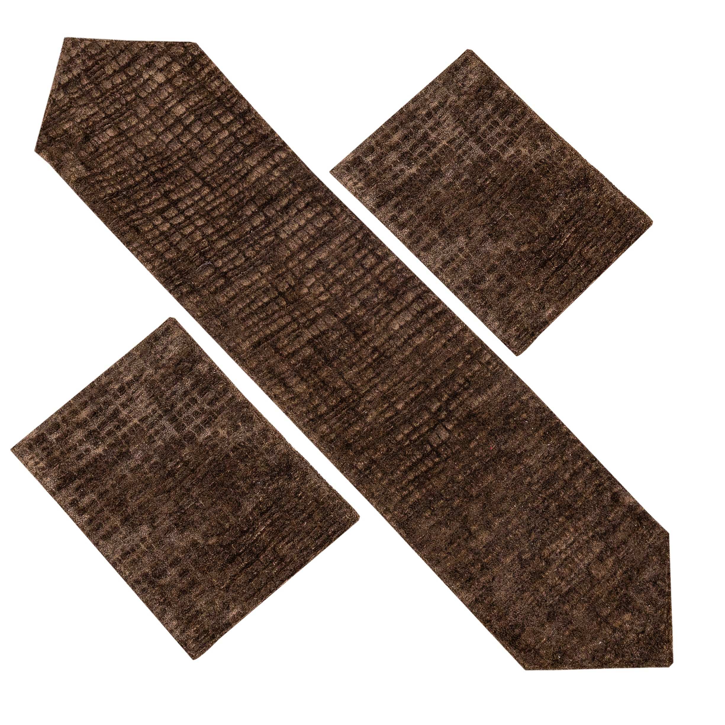 Alezam Velvet Table Runner with Mats for Elegant Dining