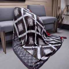 Ultra-Soft Fleece Blanket – Cozy and Warm for All Seasons