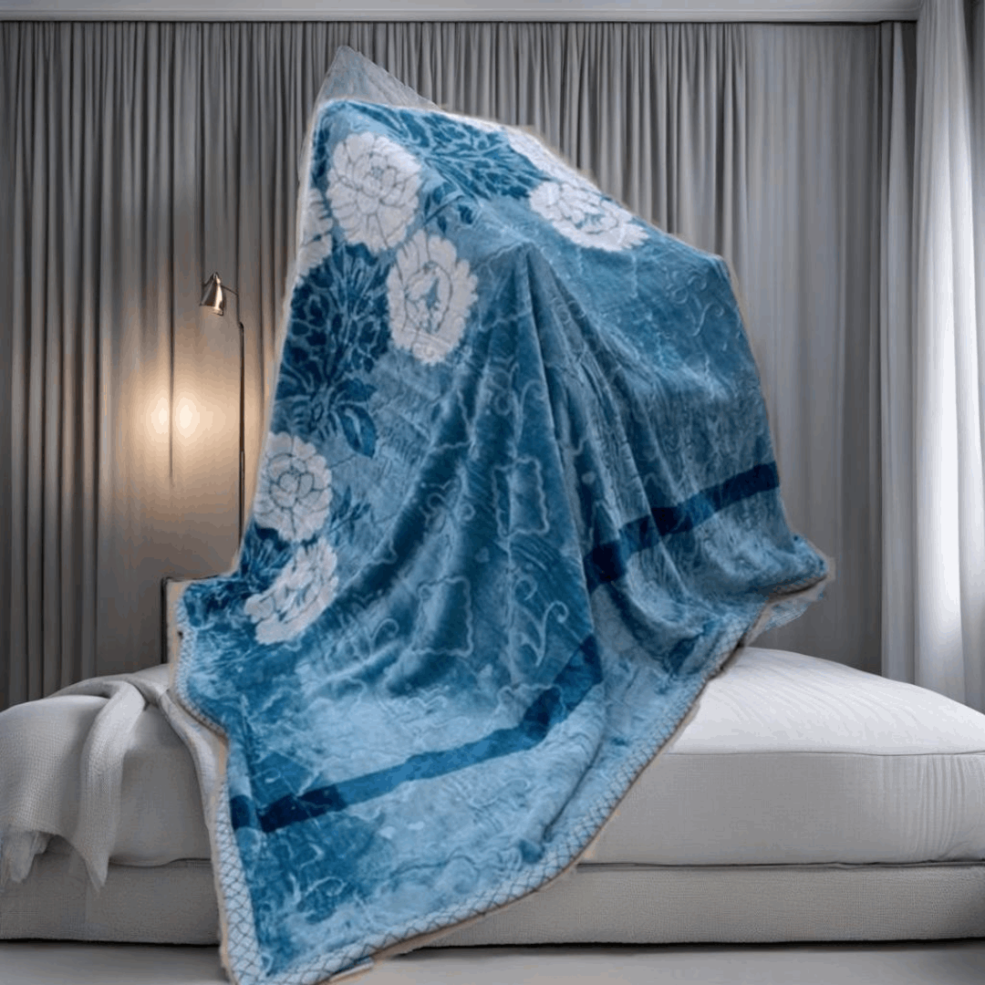 Premium Fleece Blanket – Super Soft for Ultimate Relaxation